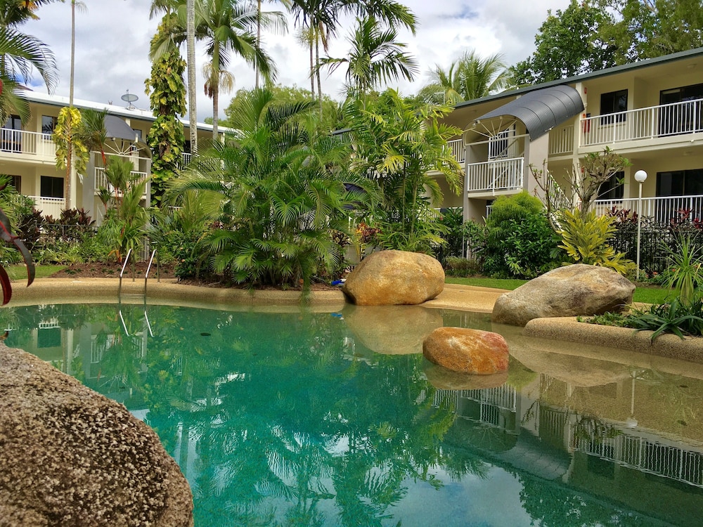 Melaleuca Resort 66/72