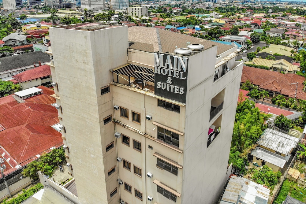 Main Hotel And Suites 3/67