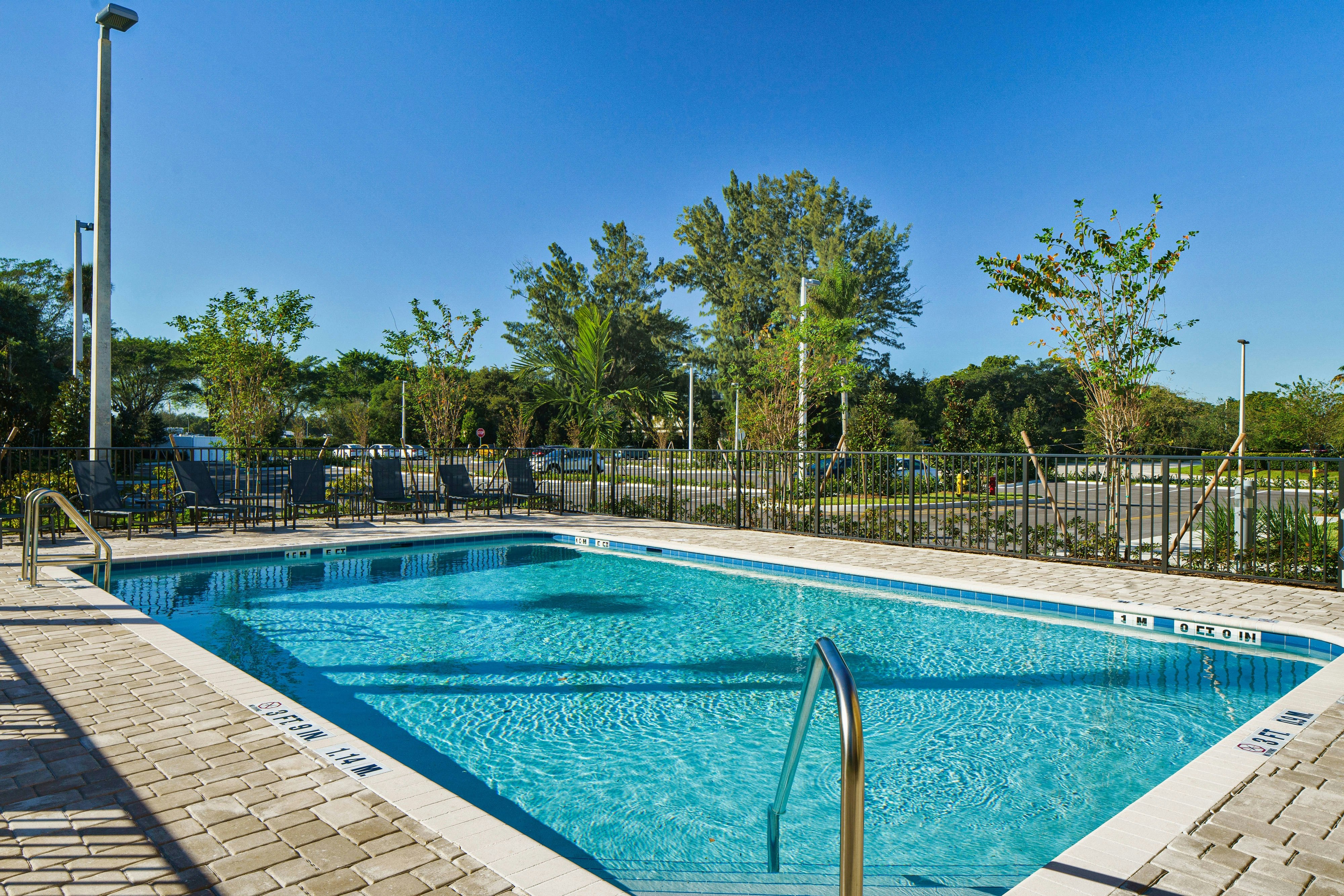 Fairfield by Marriott Inn & Suites Deerfield Beach Boca Raton 28/48