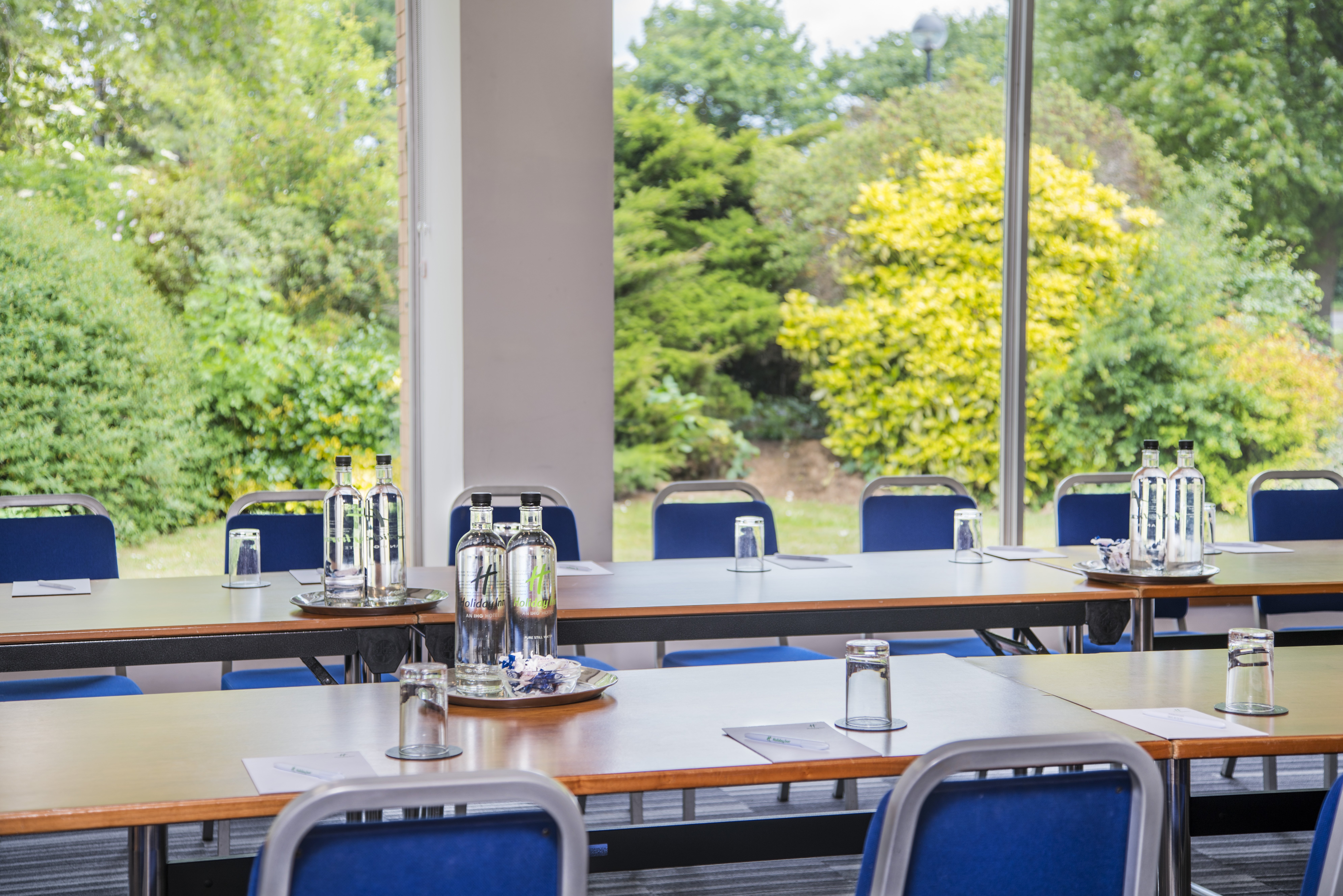 Holiday Inn Gatwick Airport 54/75