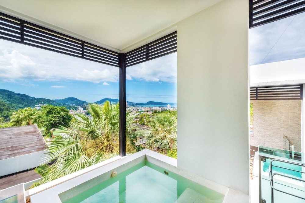 Club Wyndham Patong Hill Phuket 28/48