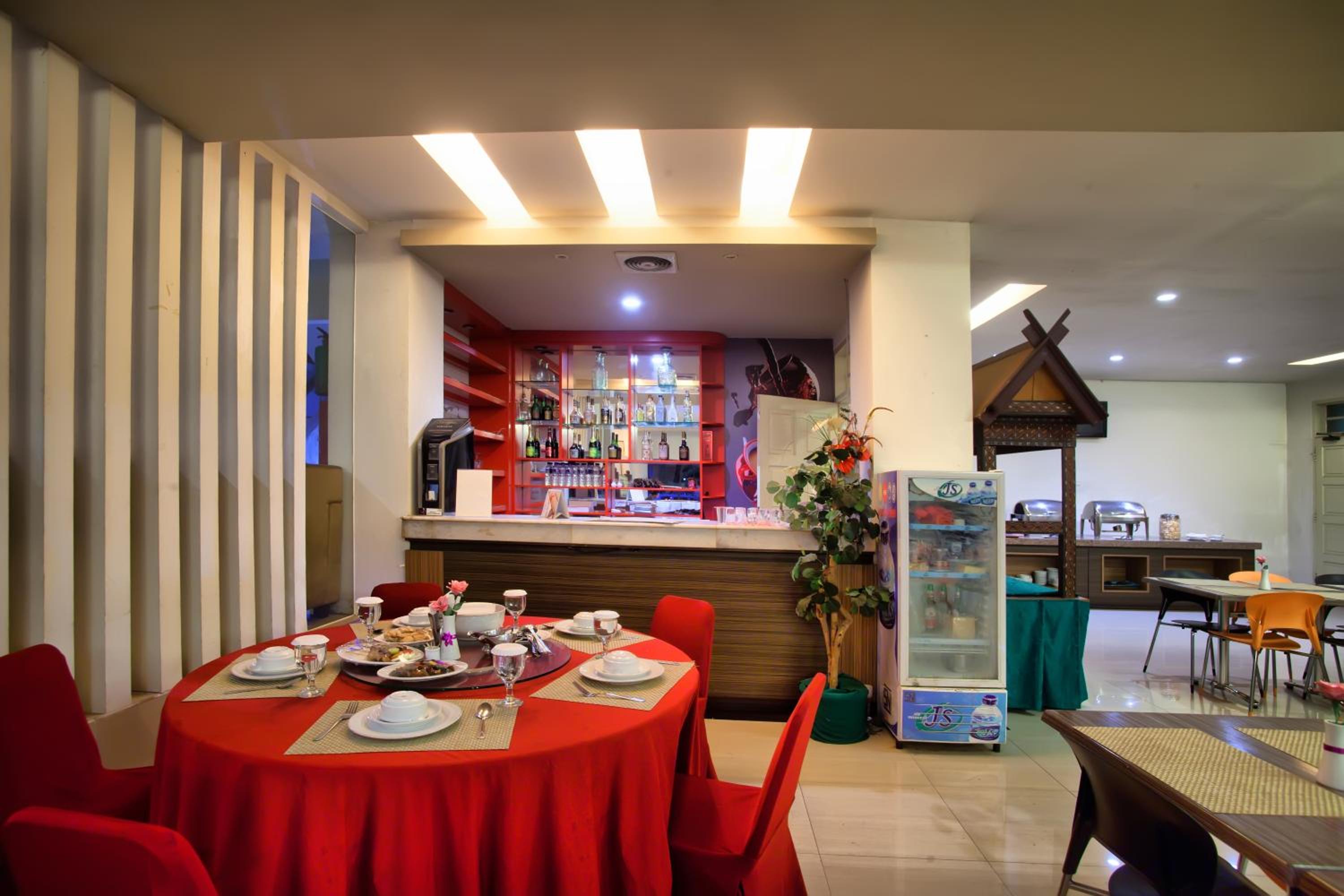 Hotel Prima Makassar 18/22