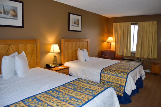 Room, Quadruple