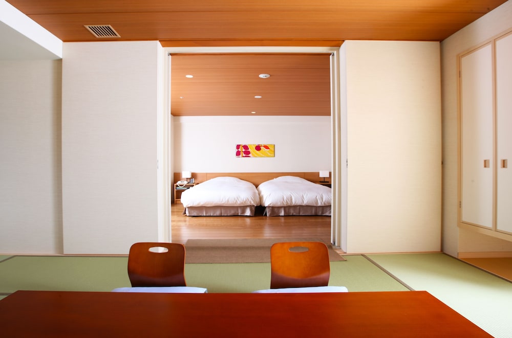 Shiraraso Grand Hotel 11/36