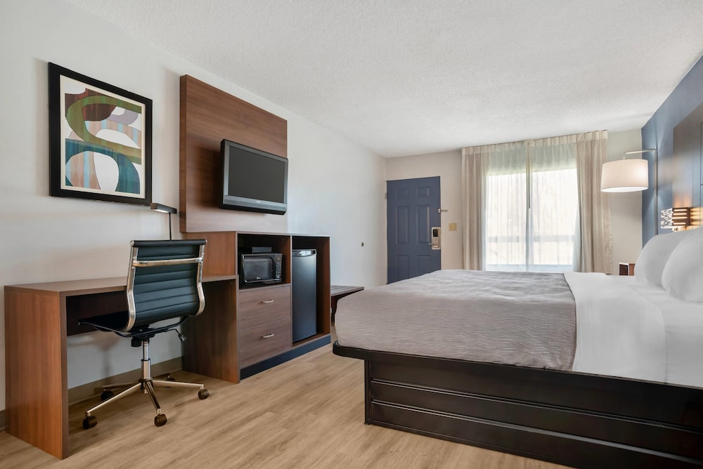 Quality Inn & Suites near Lake Eufaula 13/41
