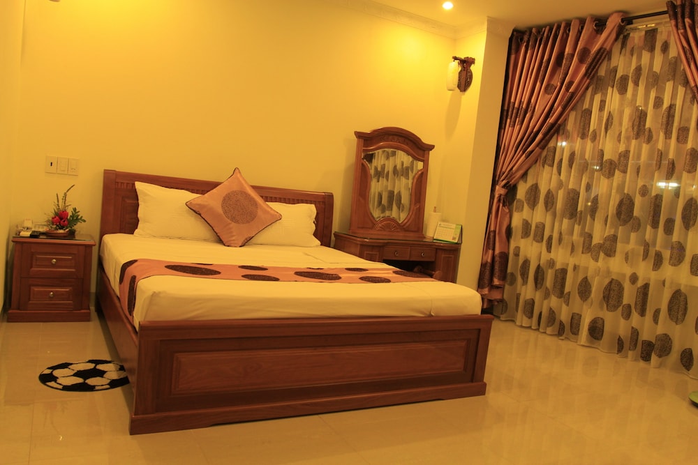 Dai Long Hotel 32/68