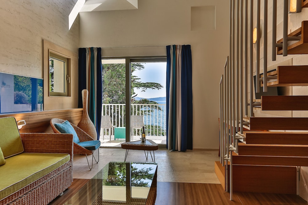 Carine Hotel Park 43/61