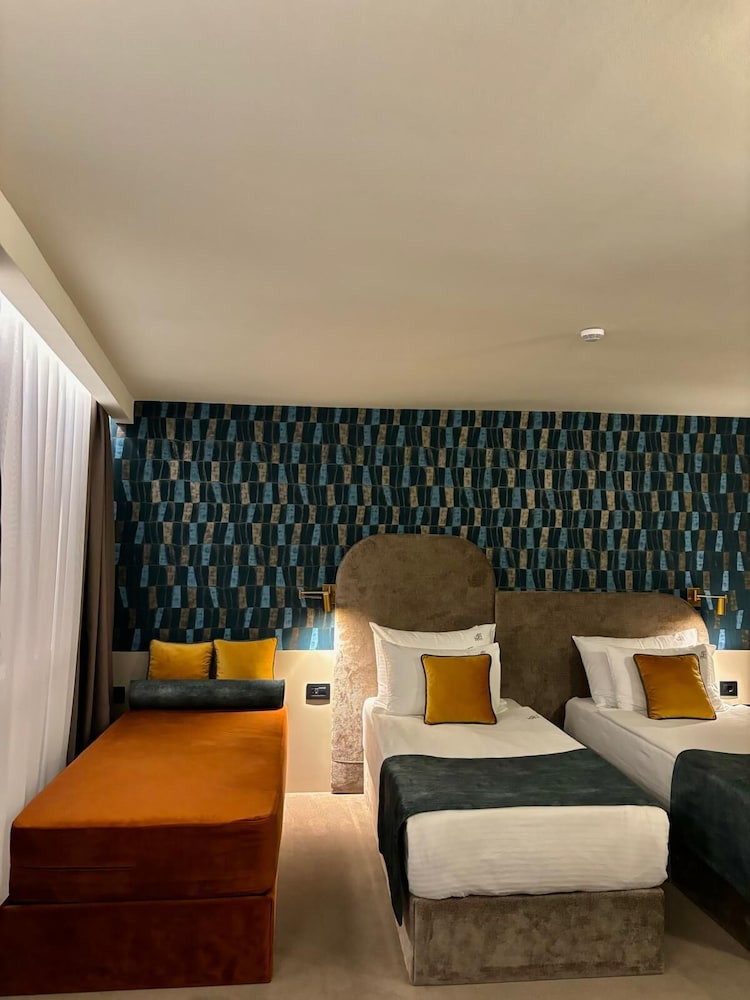 غرفة بريميوم بسرير كينج مع أريكة، Artloft Hotel 4/10