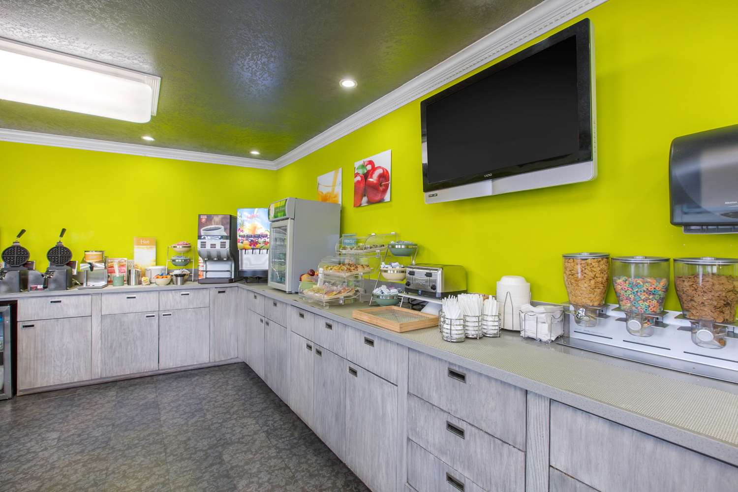 Quality Inn Near Hollywood Walk Of Fame 6/6