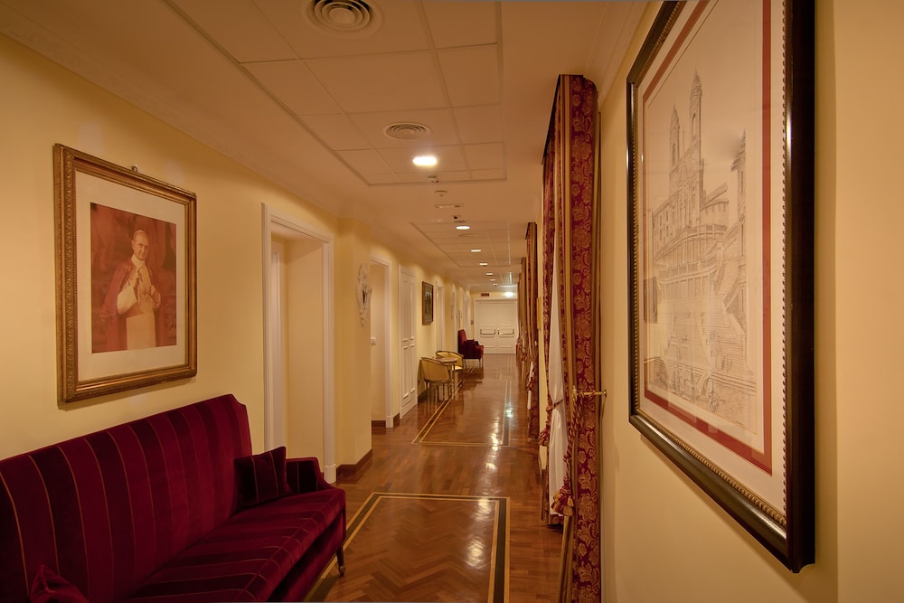 Residenza Paolo VI 49/67