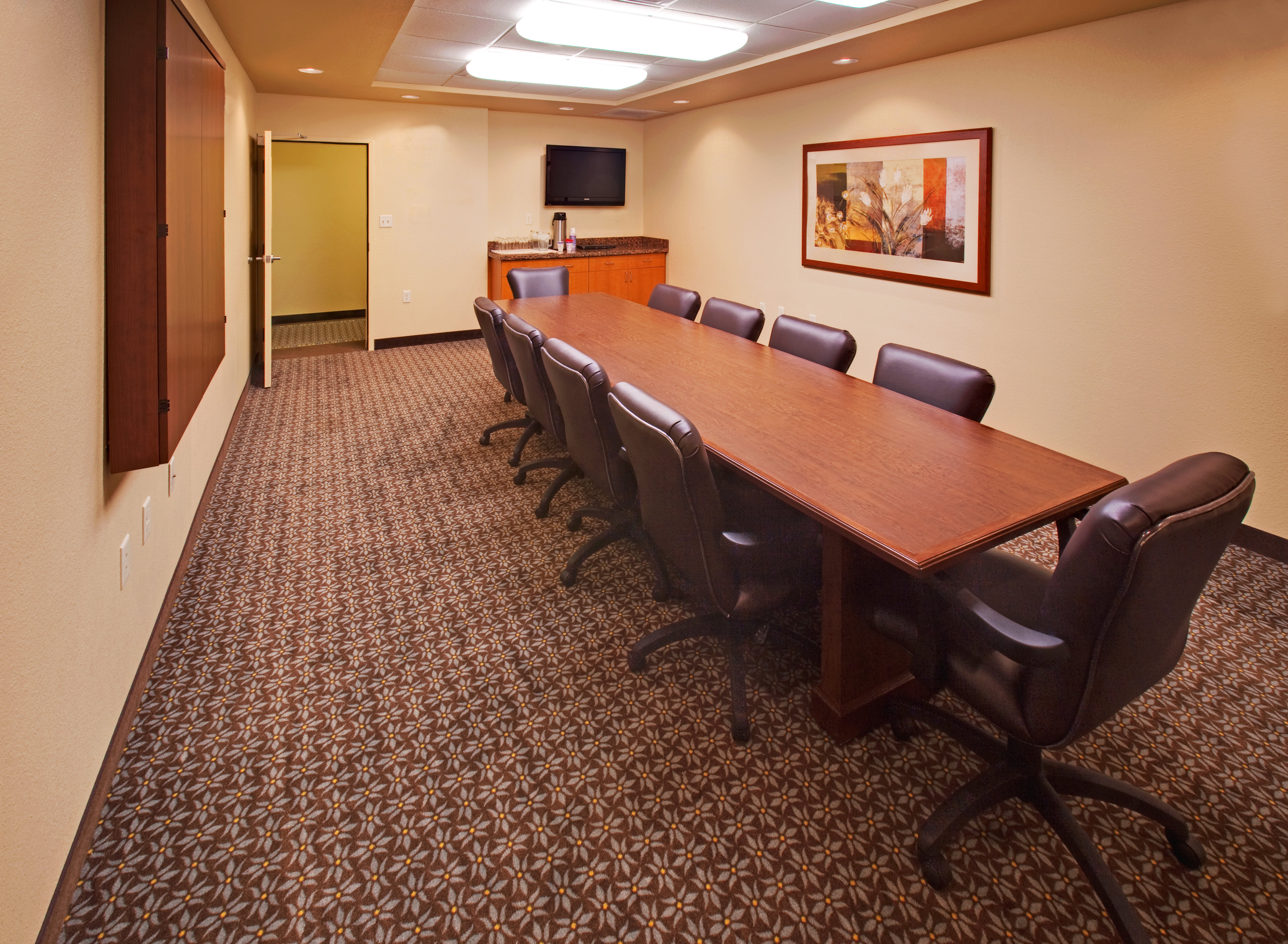 Candlewood Suites Bellevue 13/17