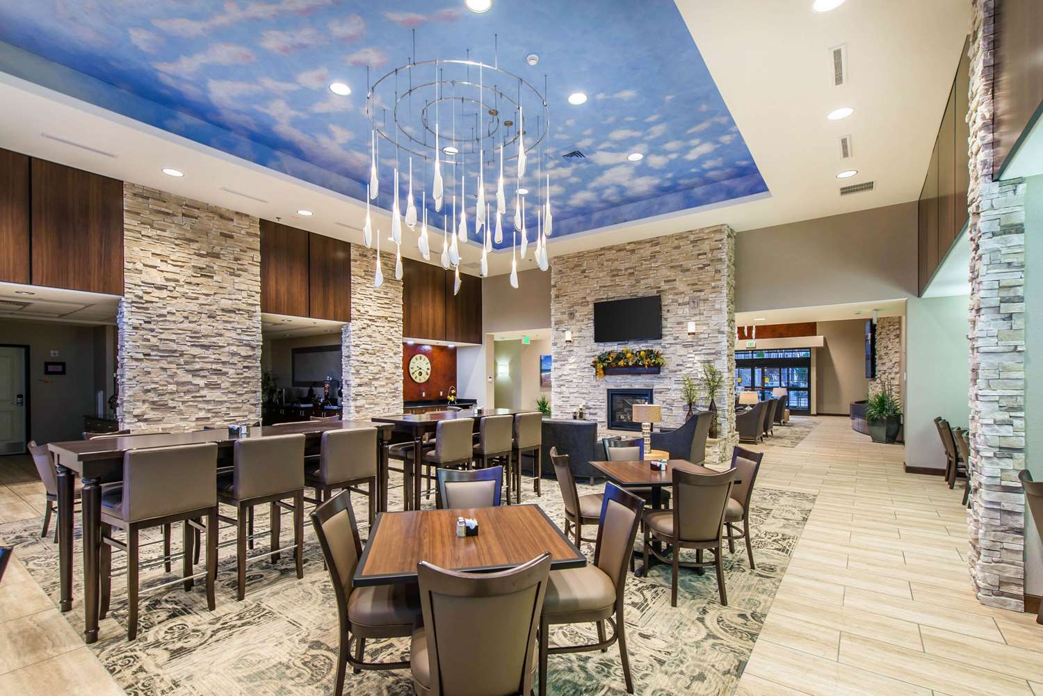 The Heritage Inn & Suites An Ascend Hotel Collection Member 11/27