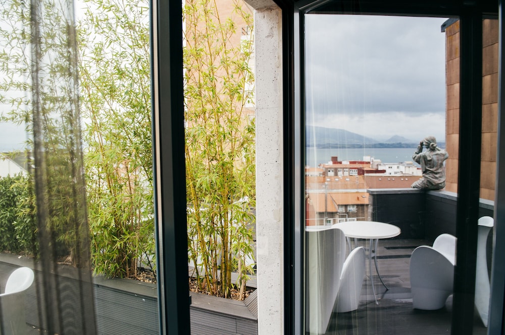 Hotel Art Santander 25/67