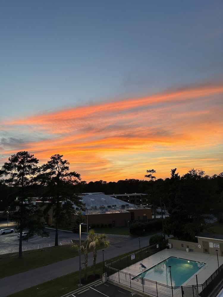 La Quinta Inn by Wyndham Columbia NE / Fort Jackson, SC 48/55
