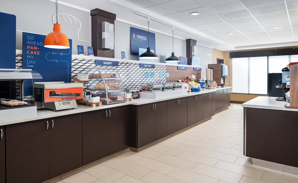 Holiday Inn Express Hotel And Suites Midland Loop 250 47/71