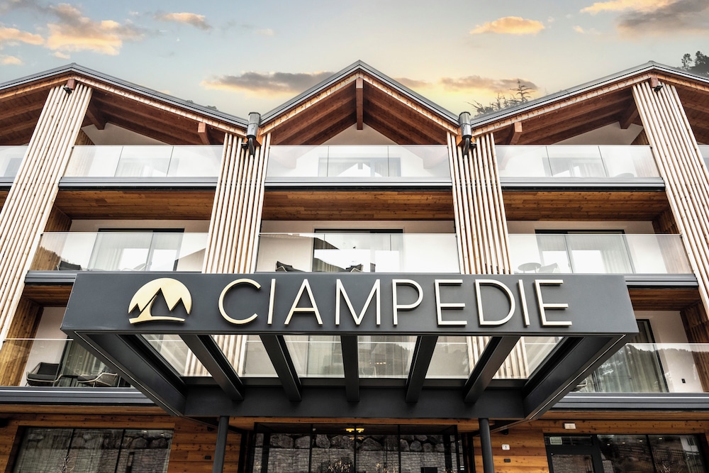 Hotel Ciampedie 2/52