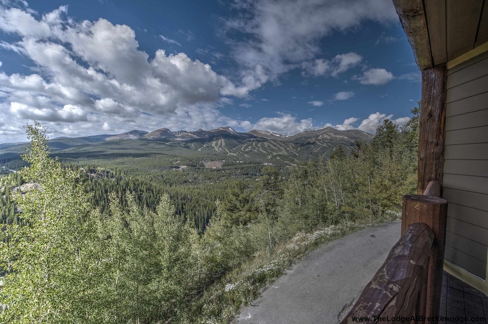 The Lodge at Breckenridge 37/50