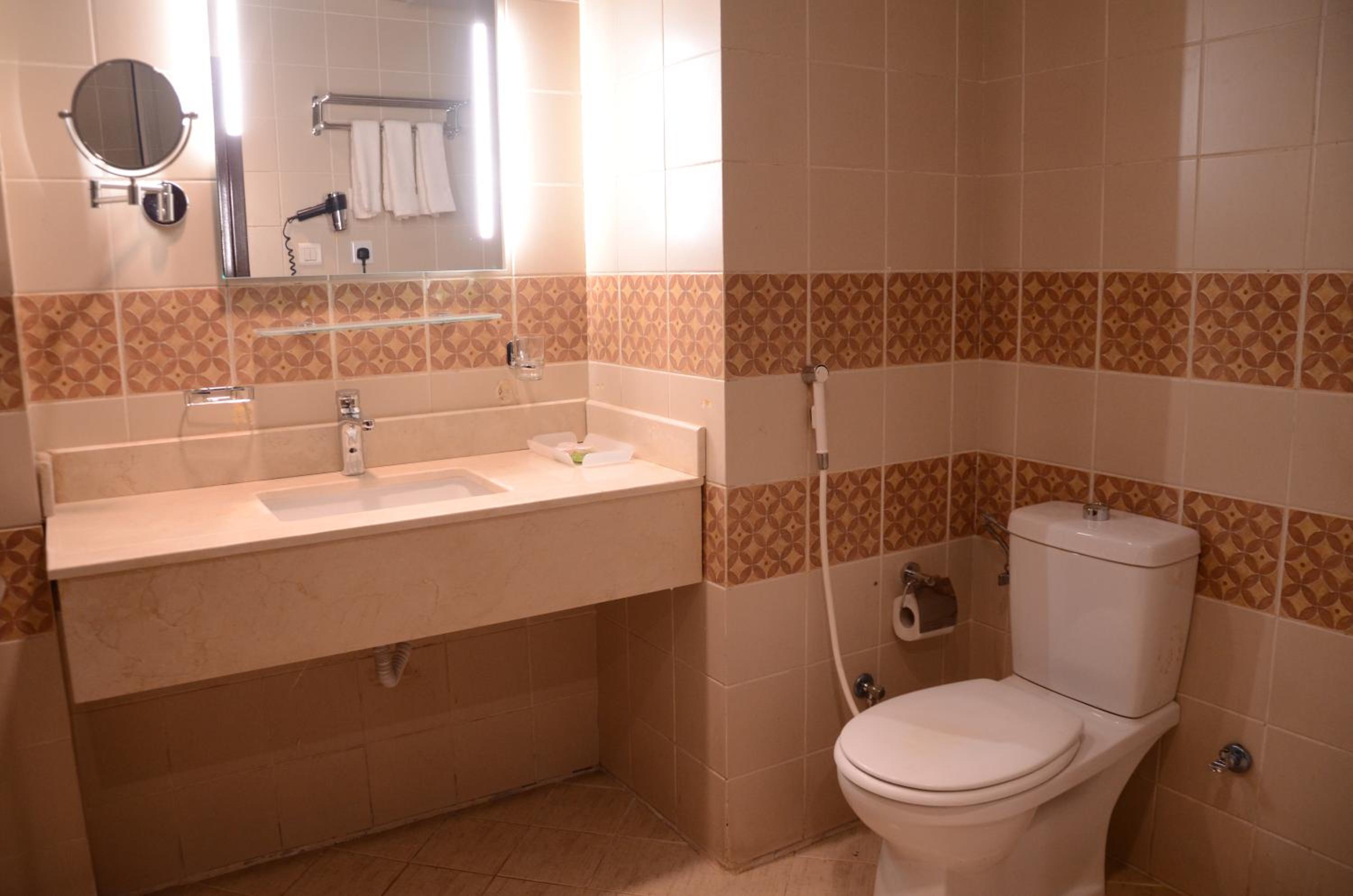 فندق ارتال العالمي (ASTONEAST TAIBA HOTEL Ex Artal Al Alami) 44/49