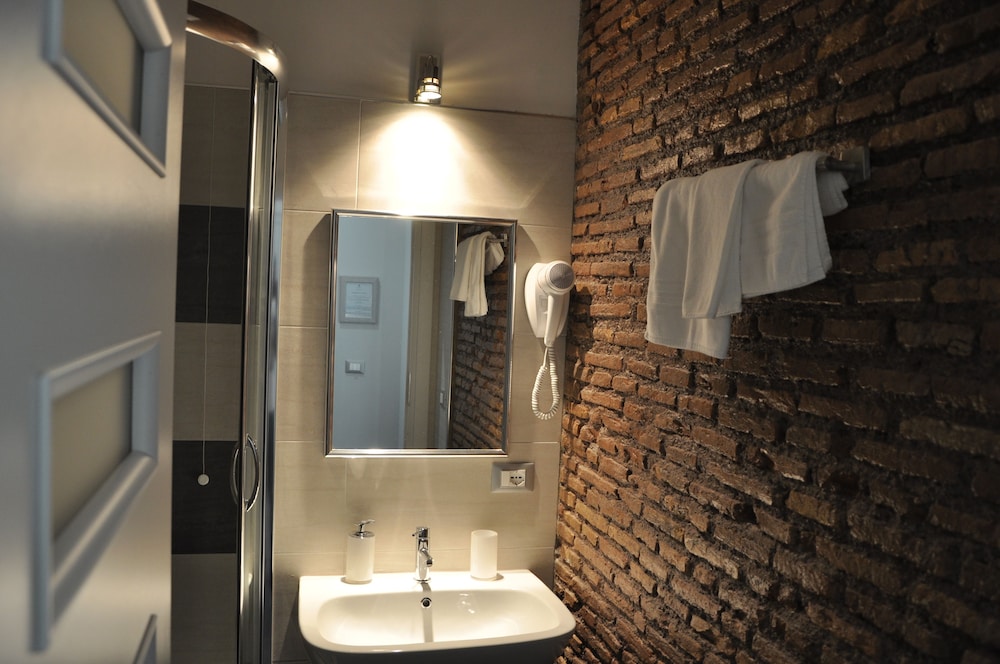 Imperial Suite 14/15