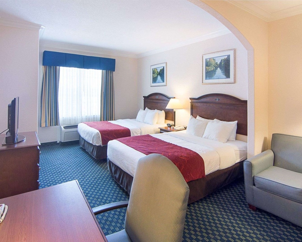 Comfort Suites Tomball Medical Center, TX 29/57