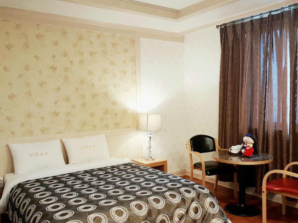 HOTEL PARKWOOD INCHEON AIRPORT 12/70