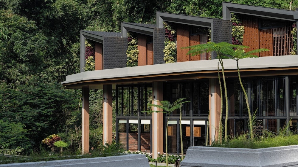 Plataran Puncak Villas in CISARUA