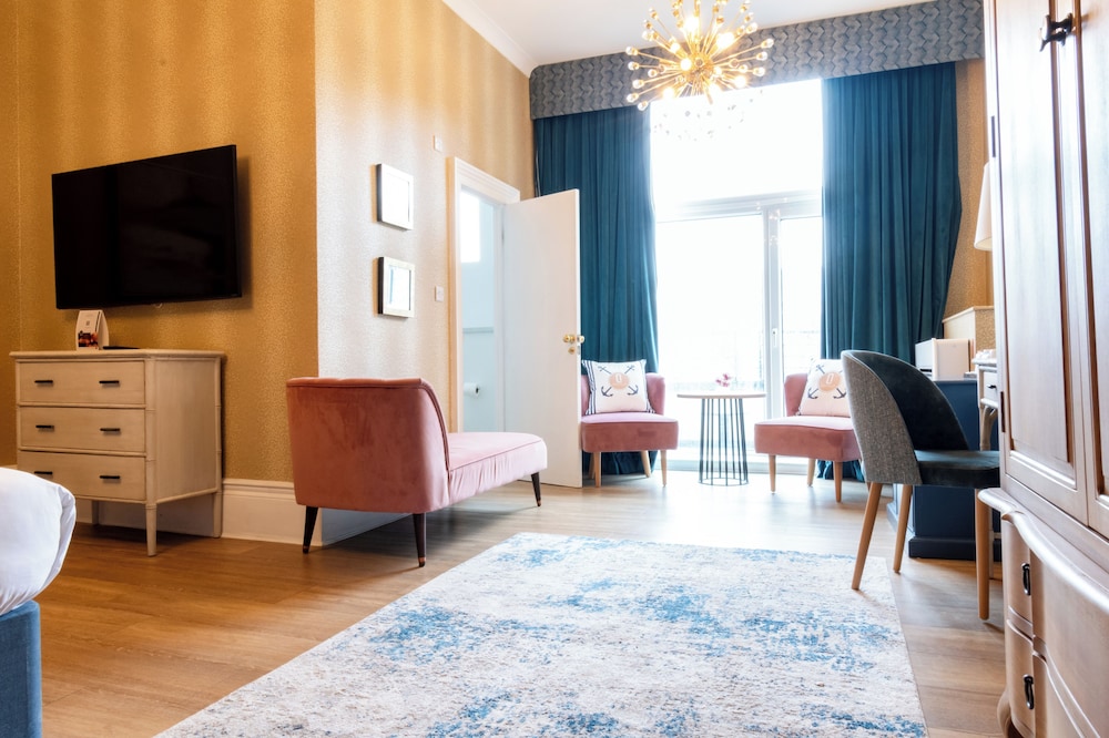 Queens Hotel & Spa Bournemouth 28/50