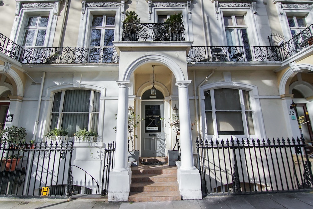 Tony's House Hotel in LONDON