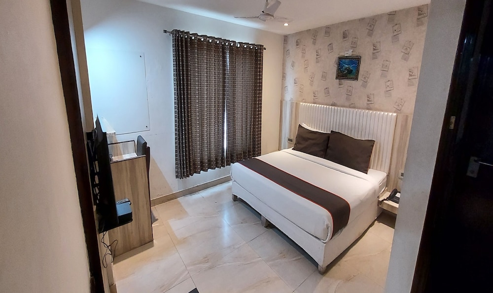 Oyo 7130 Hotel Broadway 23/50