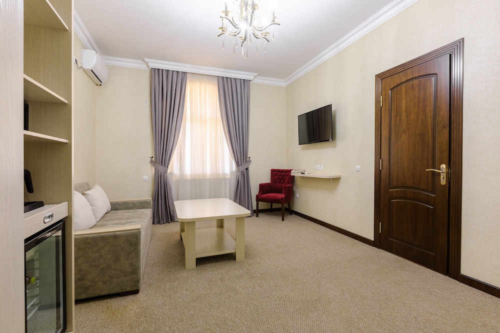 Navruz Hotel Tashkent 45/70