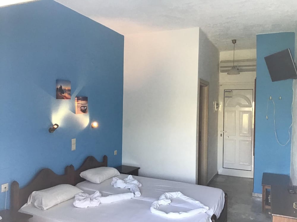 Anatoli Beach 9/50