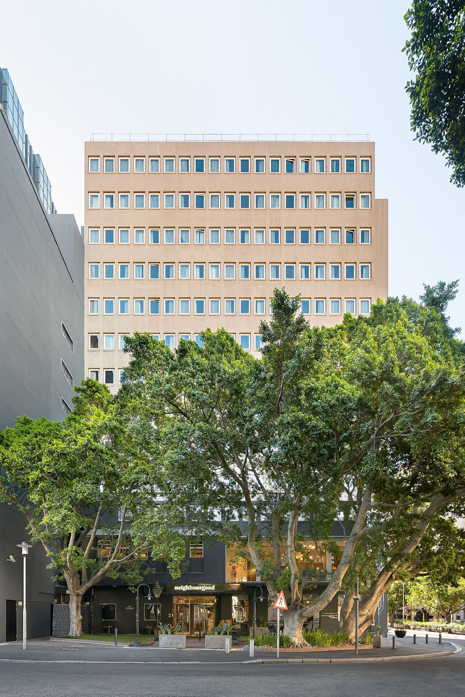 Townhouse Hotel and Conference Center 3/55