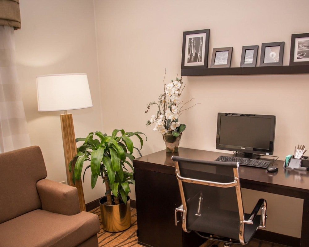 Sleep Inn Suites At Concord Mills 26/36