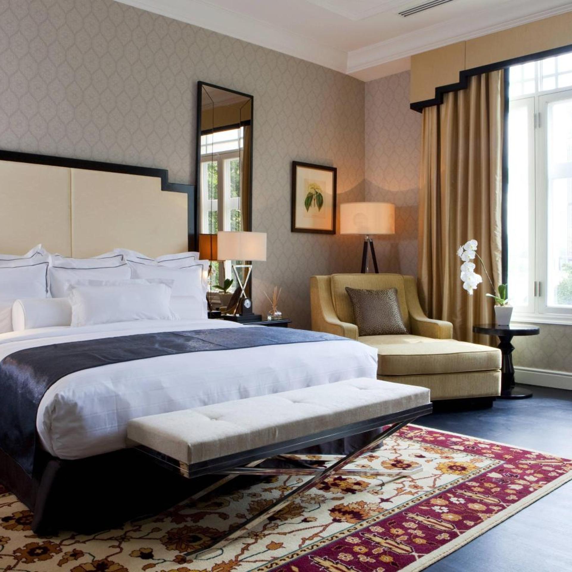 Colonial Suite