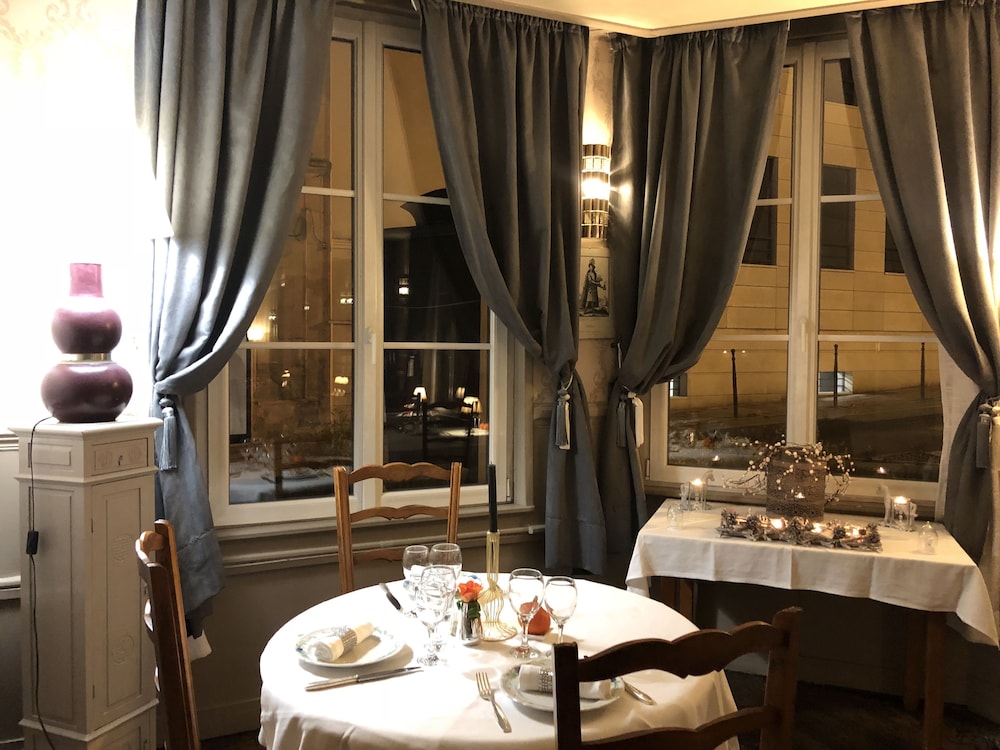 Hotel de la Banniere de France 41/50