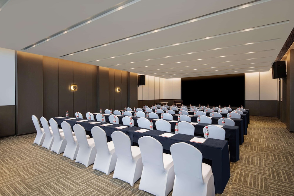 Ramada Plaza by Wyndham Xiangtan Wanlou 30/38