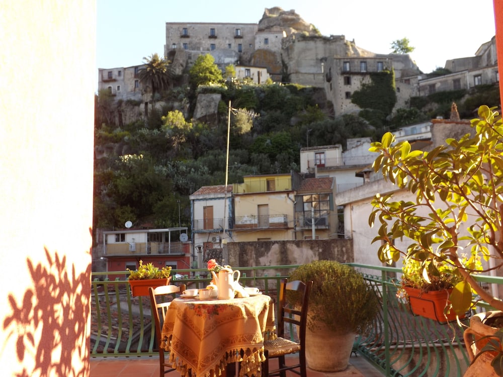 ALBERGO DIFFUSO BORGO SANTA CATERINA 8/68