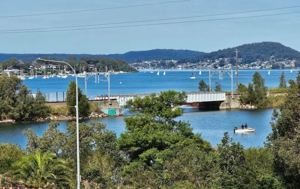 Waterview Gosford Motor Inn 65/72