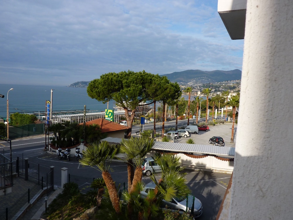 Hotel Ariston Montecarlo 31/50