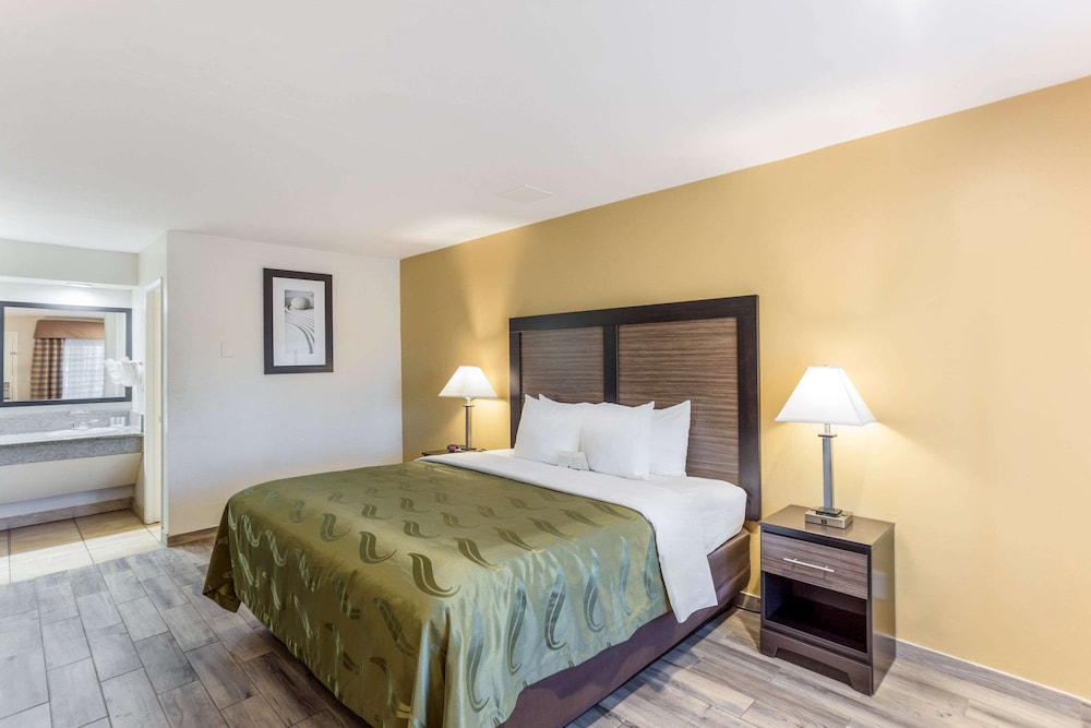Quality Inn Escondido San Diego North County 18/42