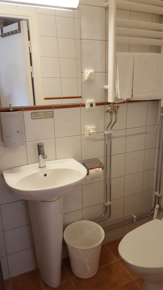 Hotell Gyllene Hornet 47/50