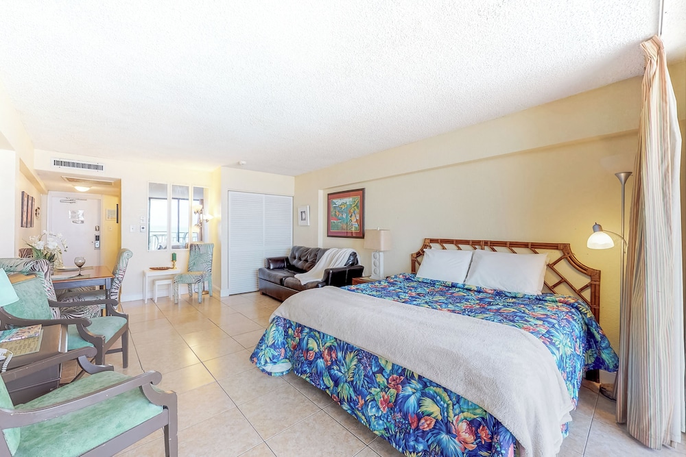 HAWAIIAN INN 36/81
