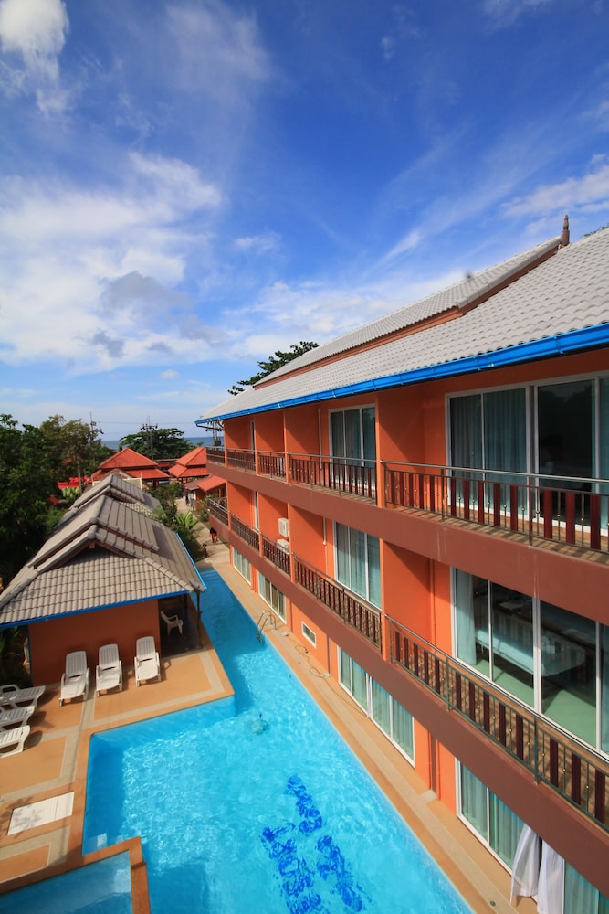 Lanta Fevrier Resort 6/59