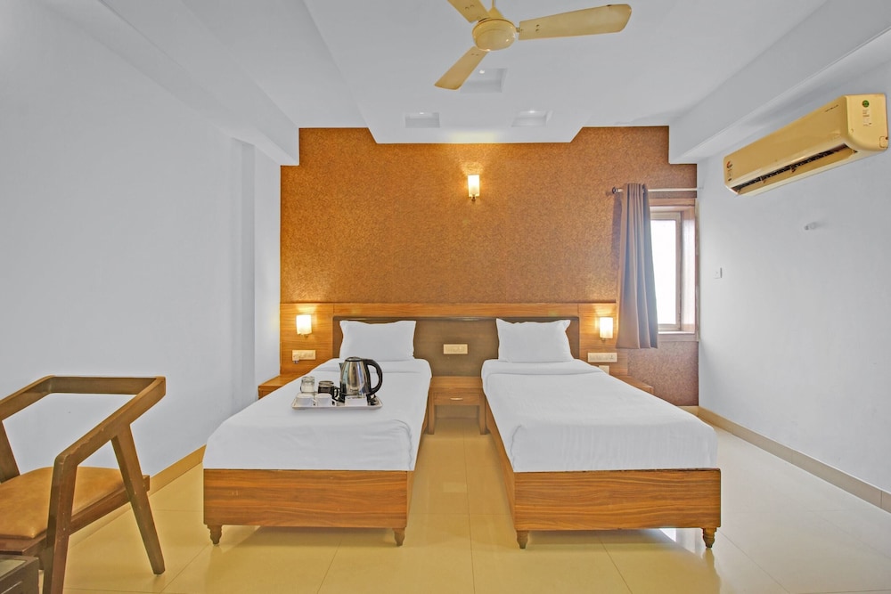 Deluxe, King Bed