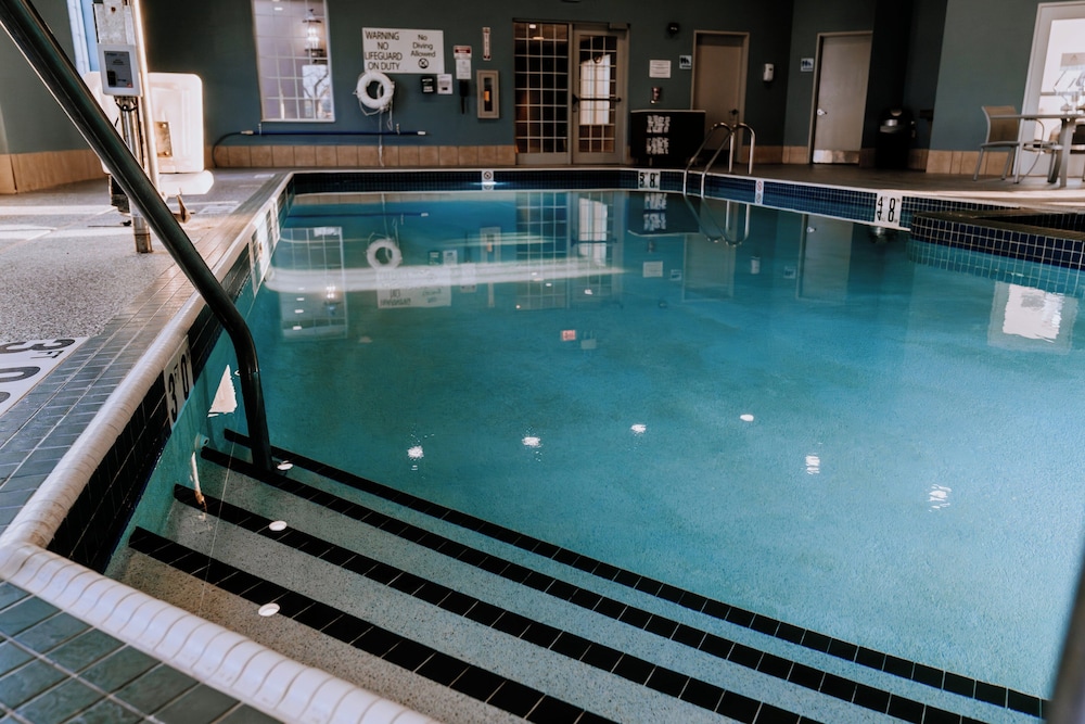 swimming pool spa