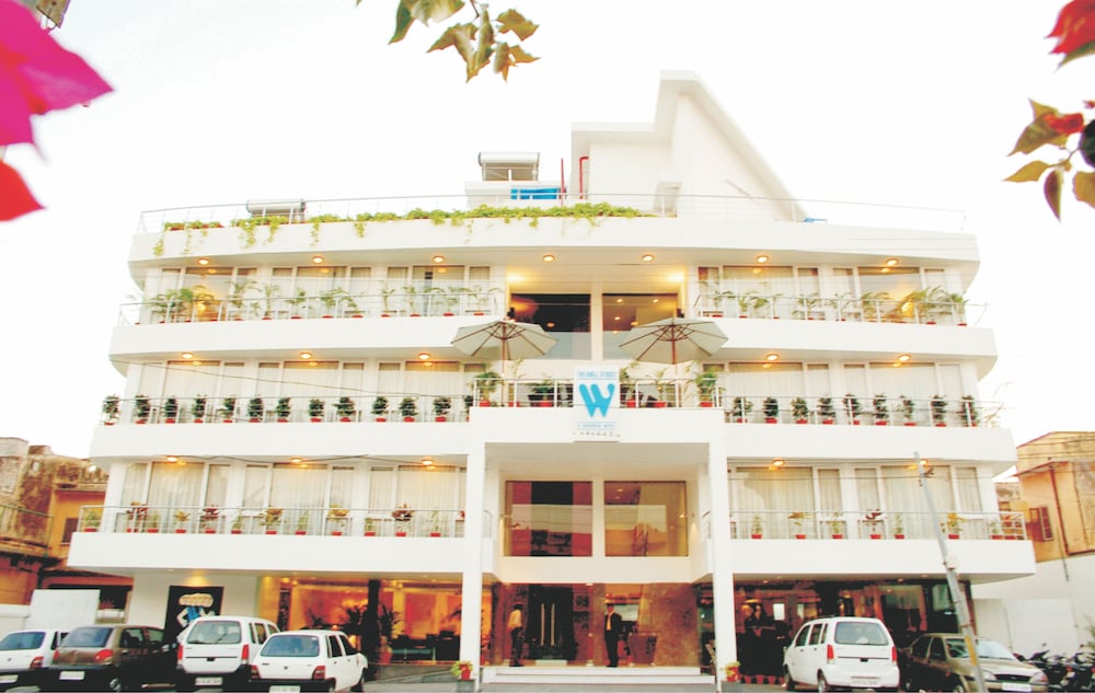 The Wall Street Beacon, Jaipur (ex.The Wall Street Jaipur) in JAIPUR