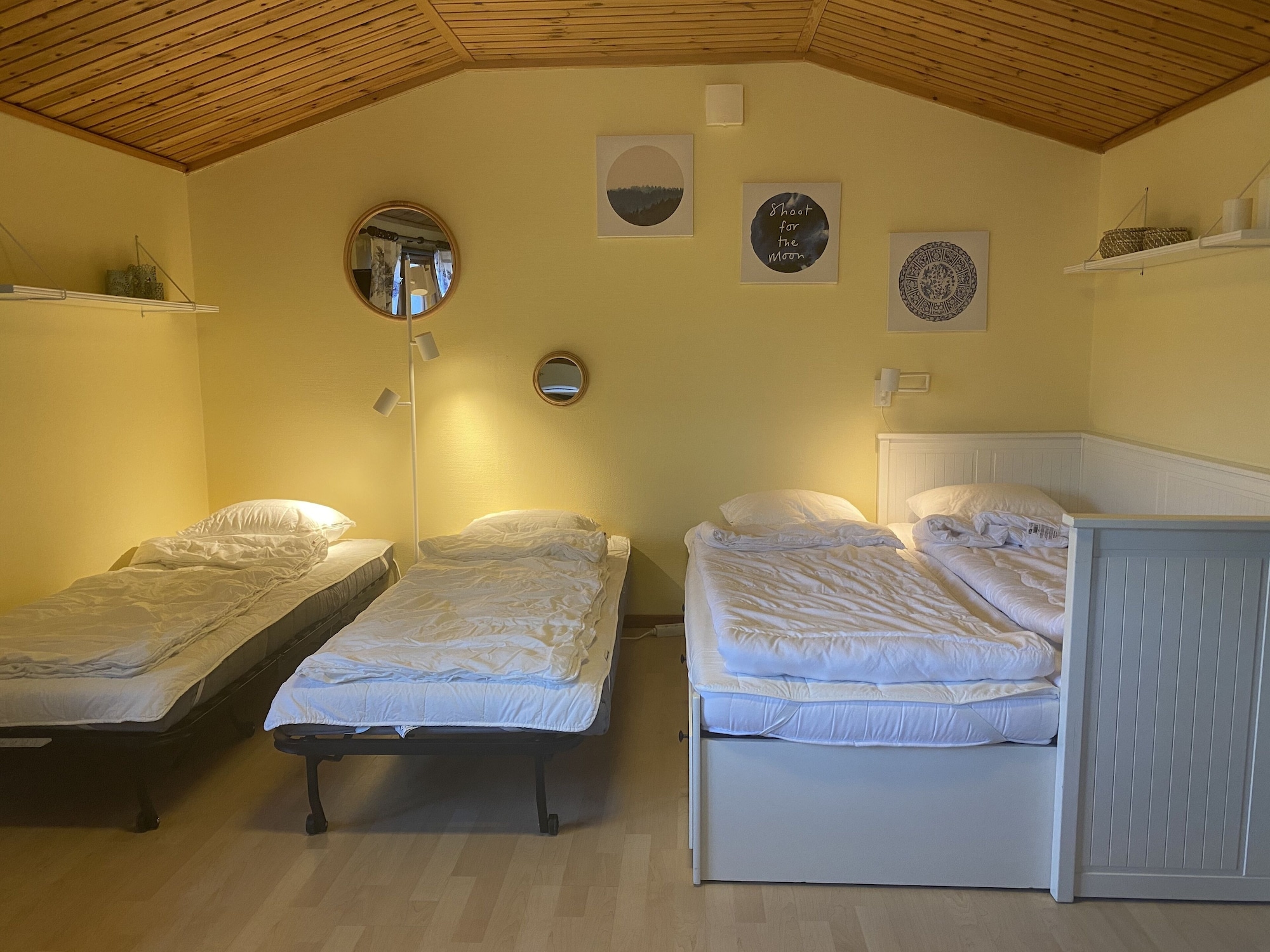 Signature, Cottage, 2 Trundle Beds, Shared Bathroom, Sofa