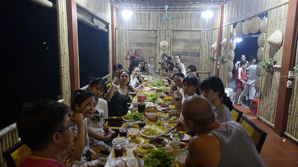 Ninh Binh Mountain Side Homestay & Cafe 54/67