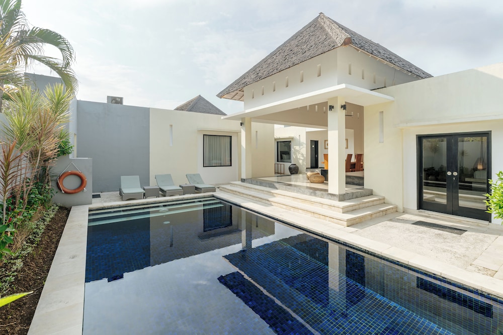 The Seminyak Suite - Private Villa 39/62