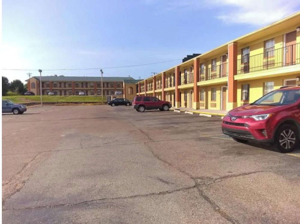 Diamond Inn Forrest City I-40 32/46